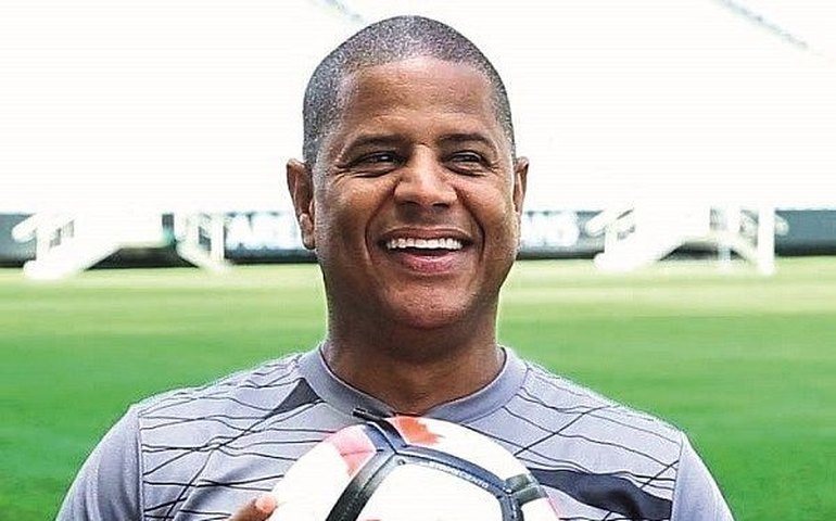 Polícia investiga desaparecimento de Marcelinho Carioca em São Paulo