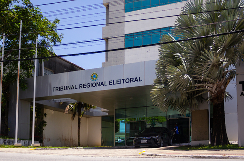 Justiça Eleitoral suspende posse de suplentes por desfiliação partidária em Maceió