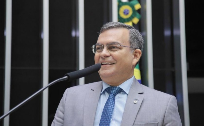 Comissão aprova projeto que limita liberação de recursos para 'redução de danos' em ações contra drogas