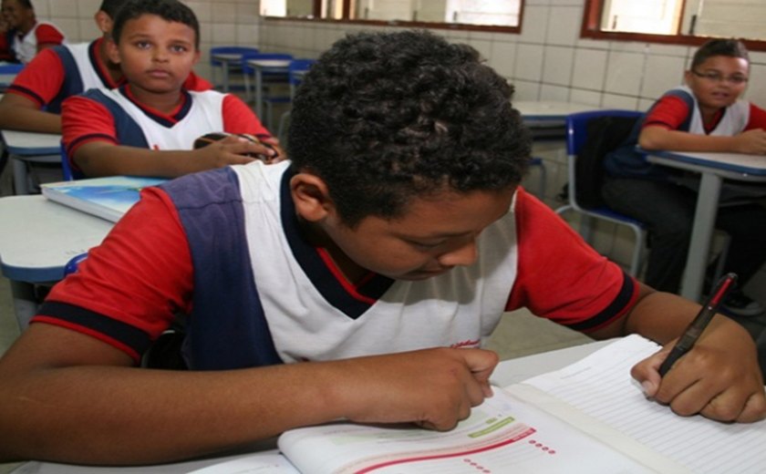 Alagoas terá R$ 2,6 milhões para investir no ensino fundamental
