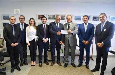 Rodrigo Valença garante recursos para São José da Laje em XXII marcha dos prefeitos em Brasília