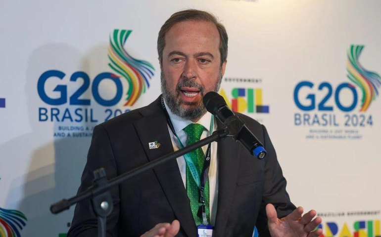 Precisamos buscar arrecadações para ajudar o Haddad, diz ministro Alexandre Silveira