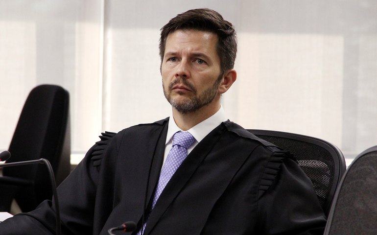 Paulsen: corrupção cometida por um presidente torna vil exercício da autoridade