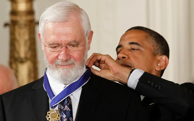 Morre Dr. William Foege, líder em erradicação da varíola