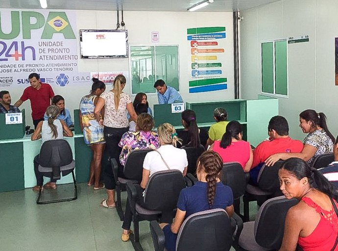 Rui Palmeira ressalta investimentos na saúde de Maceió