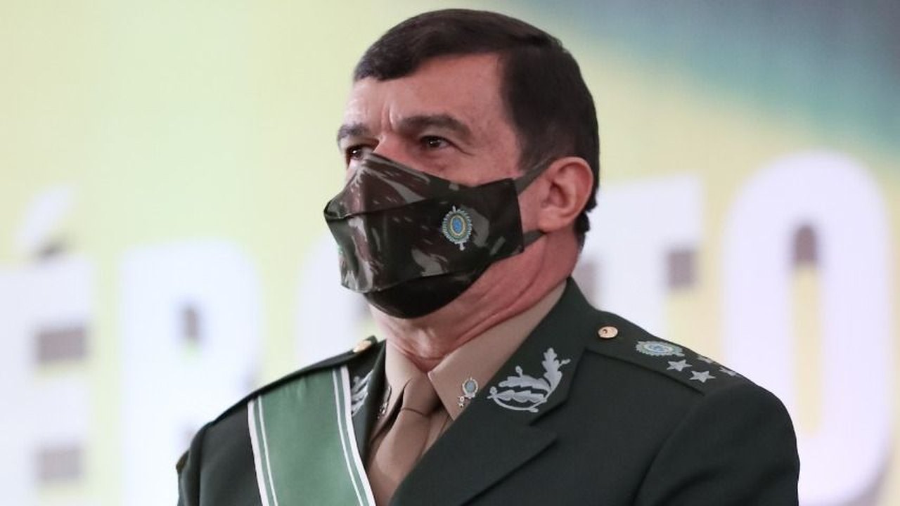 Ministro diz ao TSE que vai indicar nomes de militares para fiscalizar urnas