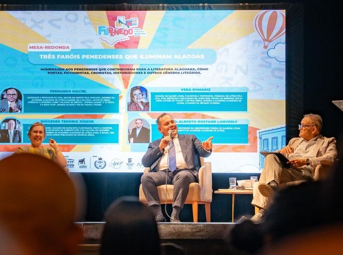 Durante a Flipenedo Fernando Maciel ministra palestra sobre Barão de Penedo