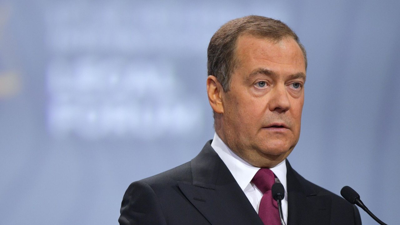 Medvedev: TPI demonstra como os mecanismos de justiça internacional não devem ser organizados