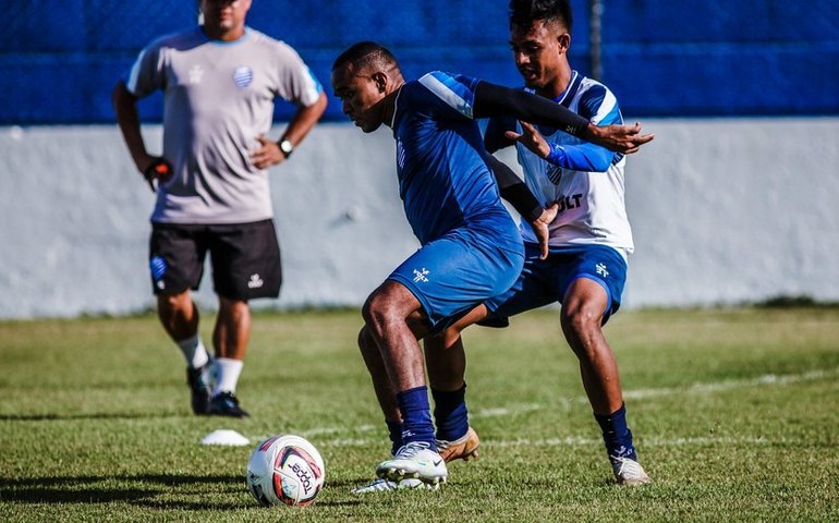 CSA trabalha para contratar mais reforços; próximo jogo é contra o Aparecidense-GO segunda-feira
