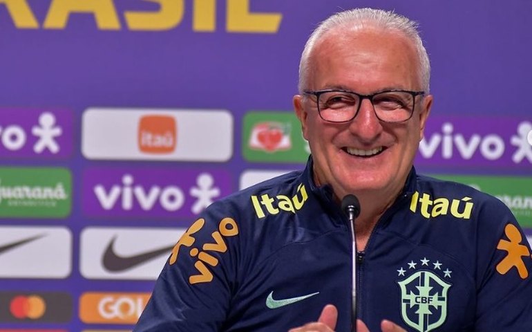 Novo técnico da seleção, Dorival tem apartamento de R$ 6 milhões em 'torre gigante' de SC, vizinho ao de Neymar; veja fotos