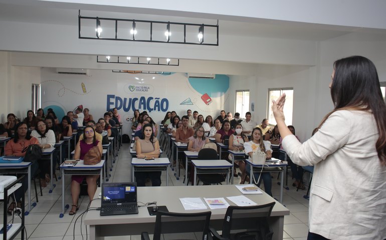 Capacitação sobre o novo Educacenso reúne gestores  e secretários escolares de Alagoas e Sergipe em Coruripe