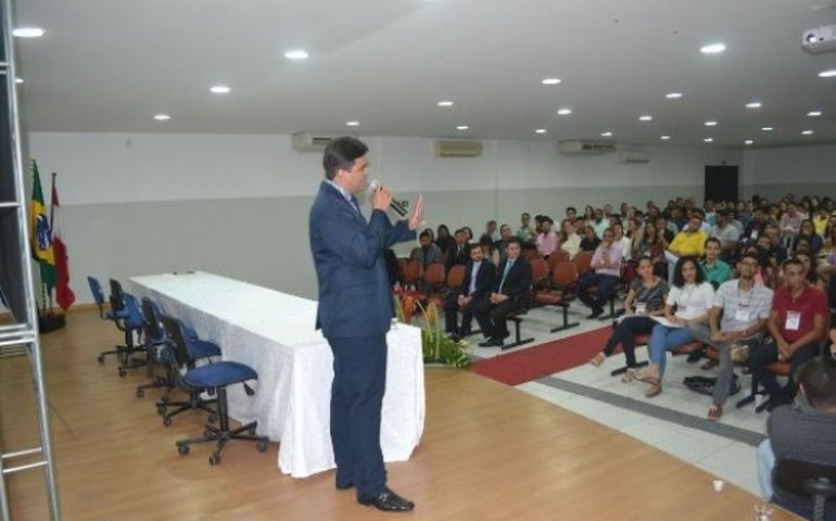 Procon promove palestra sobre relações de consumo em Penedo