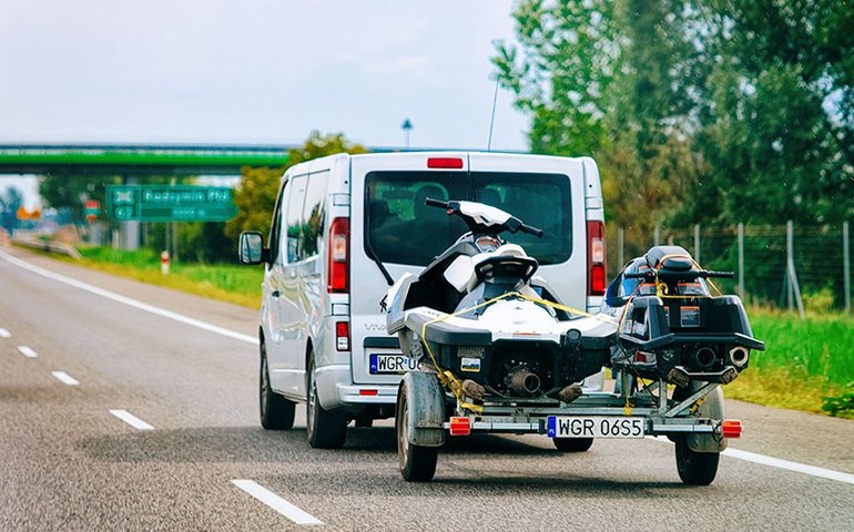 Publicada lei que criminaliza adulteração de chassi de reboque