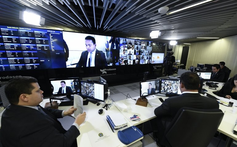 Câmara retoma sessão com MP da Regularização Fundiária na pauta