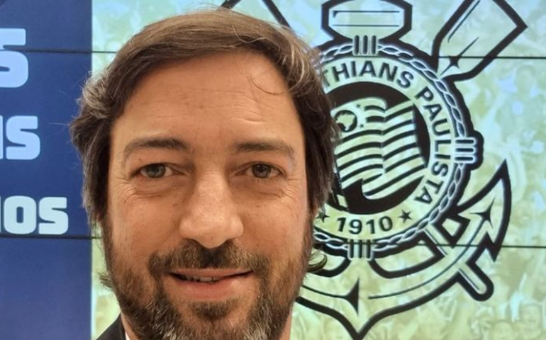 Duílio é denunciado por apropriação indébita no caso dos cartões do Corinthians