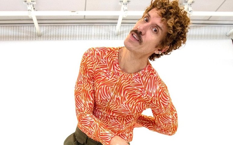 Filho de Marília Gabriela, Theodoro Cochrane desabafa na web após despertar olhares em Orlando: 'Estressado'