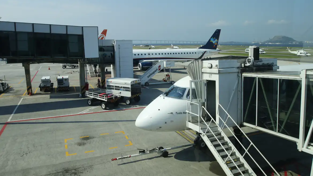 Sem passageiros, sem aviões, sem benefícios: novo aeroporto do Paquistão é um mistério