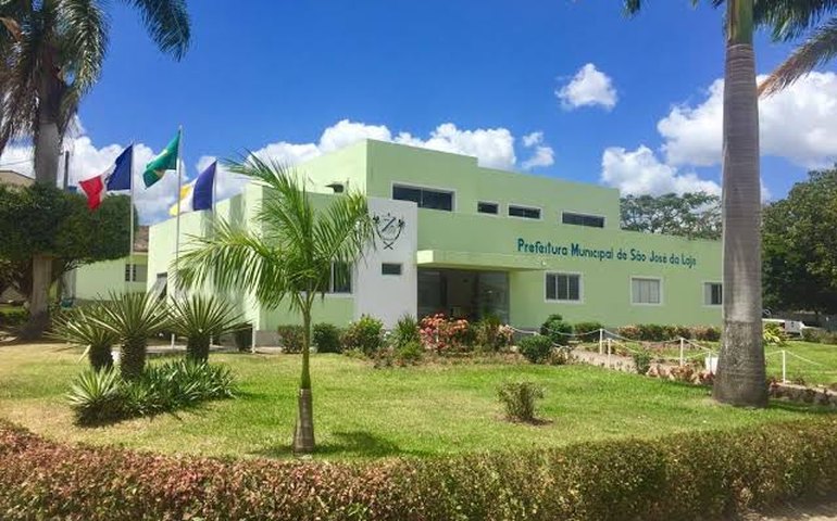 São José da Laje é o primeiro município da região a efetuar pagamento de 50% do 13º