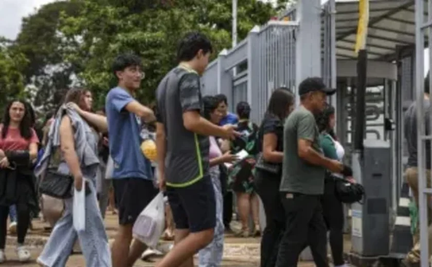 Estudantes fazem segundo dia do Enem 2024 neste domingo; saiba mais