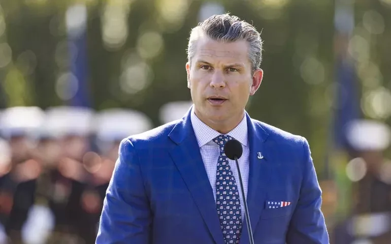 EUA realizam 2º ataque contra barco na Venezuela e matam 4