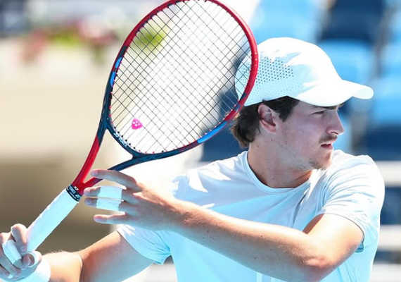 Fonseca sofre, mas busca virada e estreia com vitória sobre chinês no Masters de Cincinnati