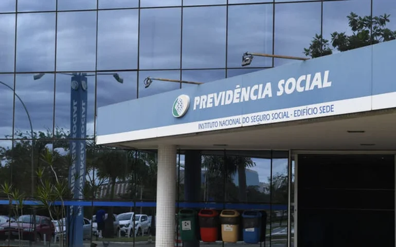 CPI vota requerimentos e ouve parentes do 'Careca do INSS'