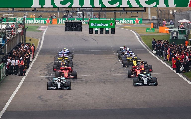 Fórmula 1 confirma GP da China fora do calendário de 2023 por covid-19