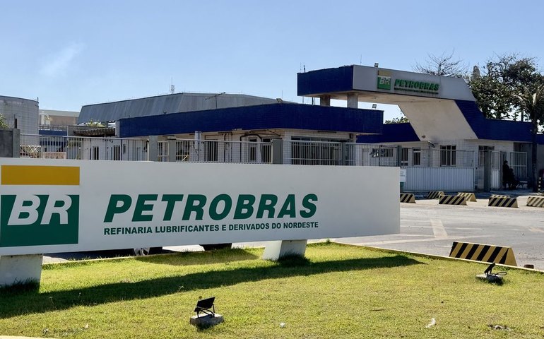 Petrobras eleva preço do diesel em 11,6% a partir deste sábado