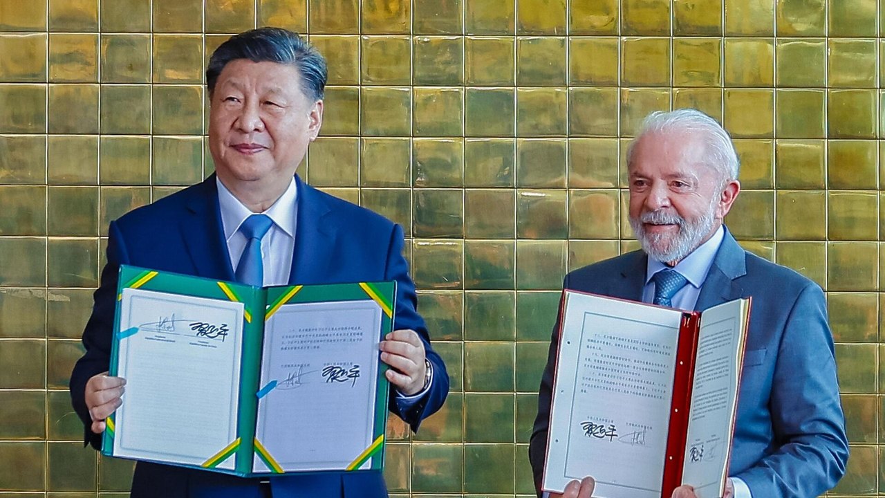 Brasil e China assinam 37 acordos de cooperação em visita de Xi Jinping ao Brasil