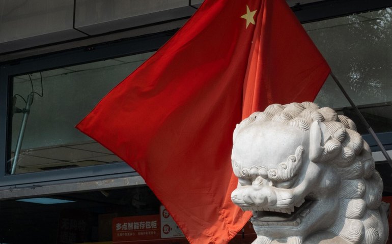 China afirma que nenhum país deve controlar assuntos internacionais ou impor seu destino a outros Estados