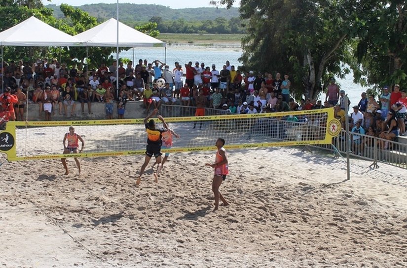Torneio de futevôlei em Penedo movimenta arena do Barro Vermelho no dia 03 de setembro
