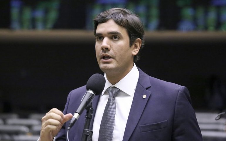 Câmara aprova reajuste para servidores do Poder Judiciário; acompanhe