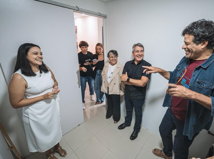 Empreendedora alagoana recebe visita de Raí após transformar negócio com apoio ao crédito