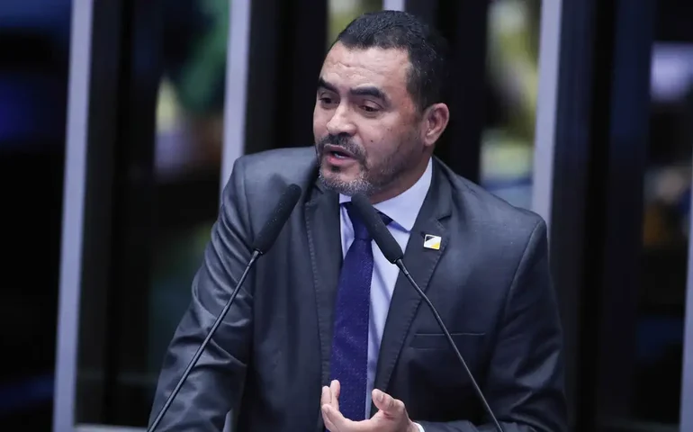 MPF recomenda manter afastamento de governador do Tocantins por suspeita de lavagem de dinheiro