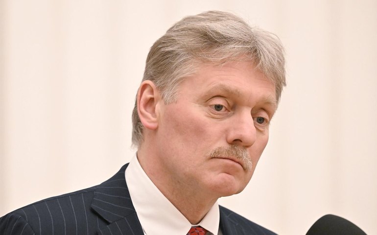 Rússia disposta a dialogar com BRICS sobre criação de alternativa ao TPI, diz Peskov