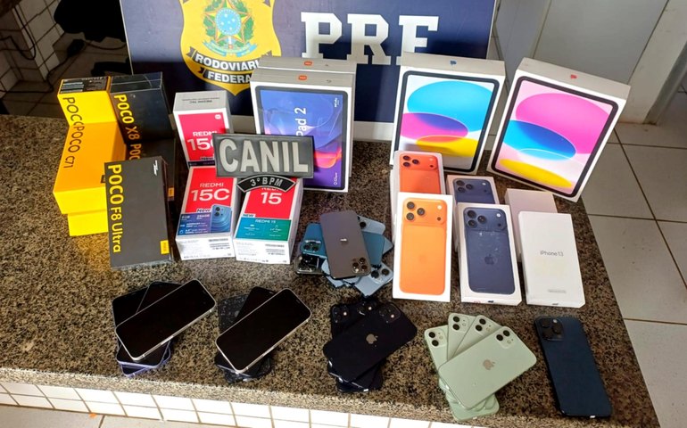 PM e PRF apreendem carga de equipamentos eletrônicos irregulares em São Sebastião