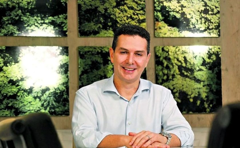 São necessários US$ 100 bilhões para reverter déficit de saneamento, diz Jader Filho no G20