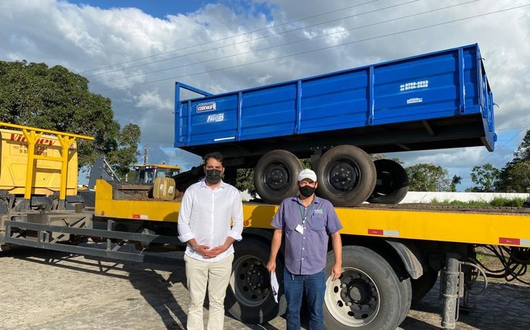 Santana do Mundaú recebe novos equipamentos agrícolas da Codevasf