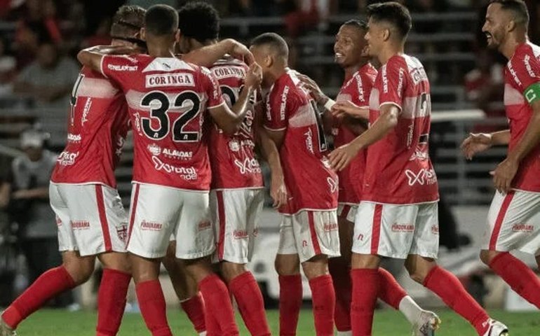 CRB e Murici se enfrentam na primeira partida das semifinais do Campeonato Alagoano