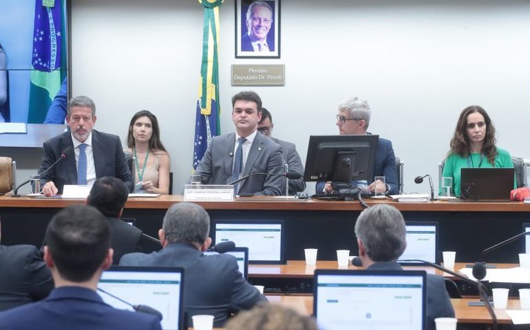 Arthur Lira pode rever alíquotas de Imposto de Renda para os mais ricos