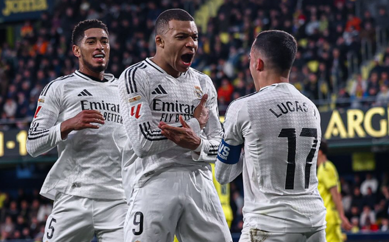 Com 2 gols de Mbappé, Real Madrid vira sobre o Villarreal e é líder do Espanhol