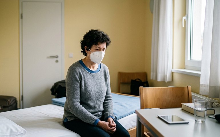 Quarto individual e máscara FFP2: como é a quarentena dos passageiros que tiveram contato com o hantavírus