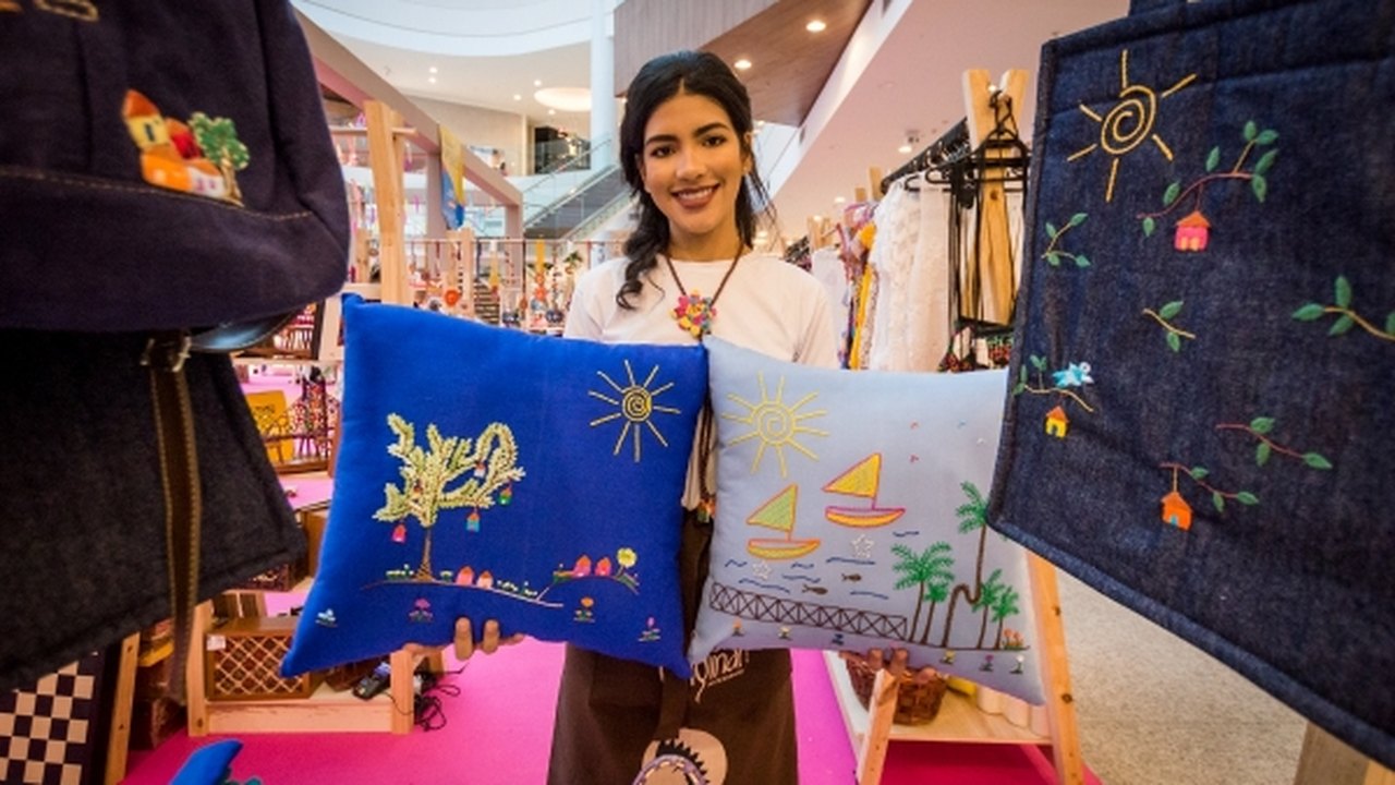 Grupo Inventiveiras comercializa peças artesanais no Maceió Shopping