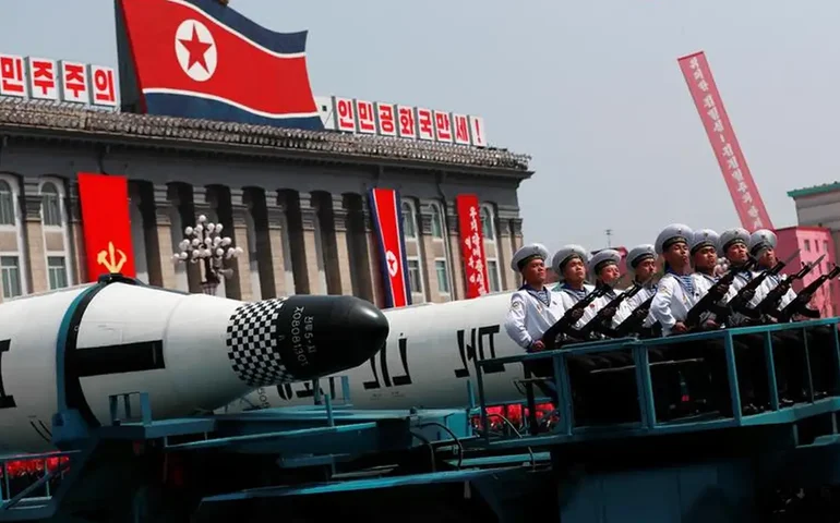 Coreia do Norte diz que vai bloquear fronteira com a Coreia do Sul e reforçar defesas