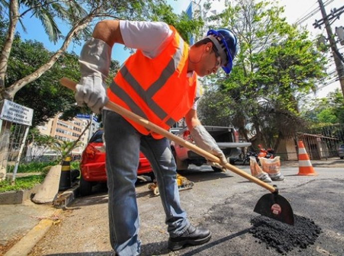 Gás natural é usado em processo de fabricação de asfalto