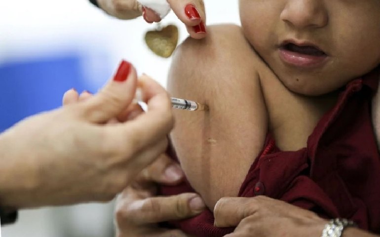 Procuradorias recomendam compra em até 20 dias de vacinas da covid para crianças