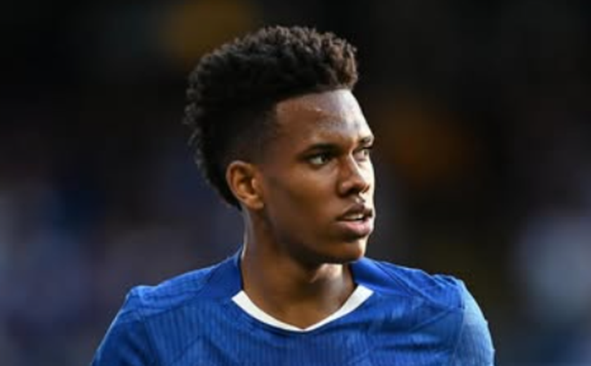 Estêvão celebra estreia no Chelsea e projeta adaptação rápida na Premier League