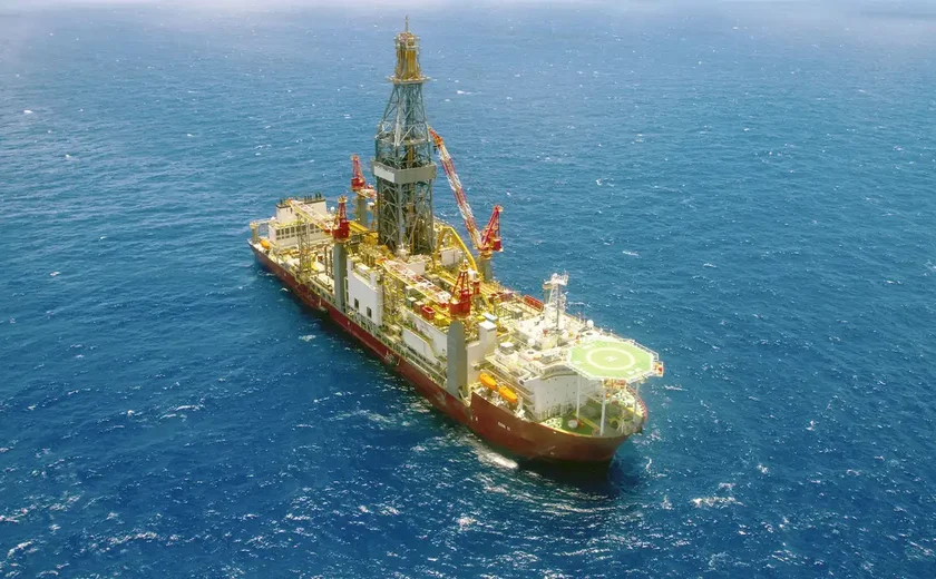 Petrobras anuncia nova descoberta de petróleo na Margem Equatorial