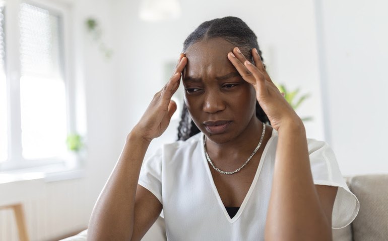 Saiba como agir em caso de presenciar alguém sofrendo um AVC, como prevenir e sintomas