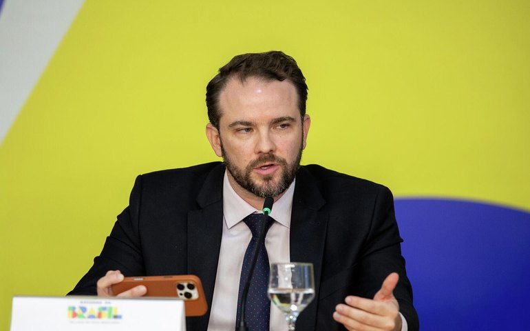 Ministro da Fazenda nega diálogo com EUA sobre classificar CV e PCC como terroristas